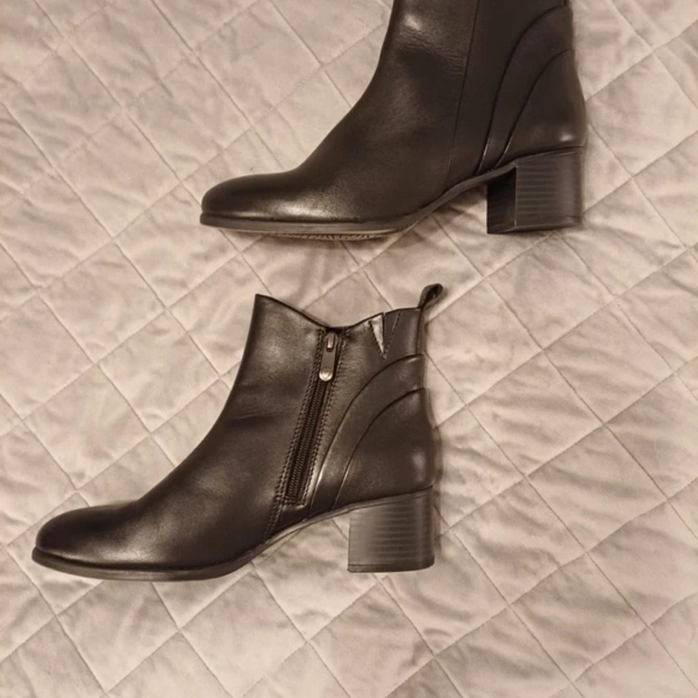Women's Black Leather Ankle Booties with Side Zip and Block Heel